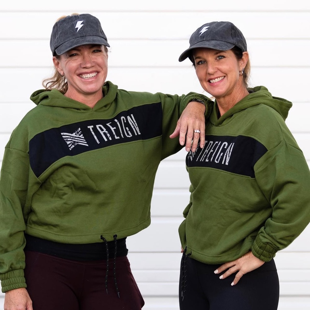 NWT - Reign Arena Cinch Olive Green Women's Cropped Hoodie